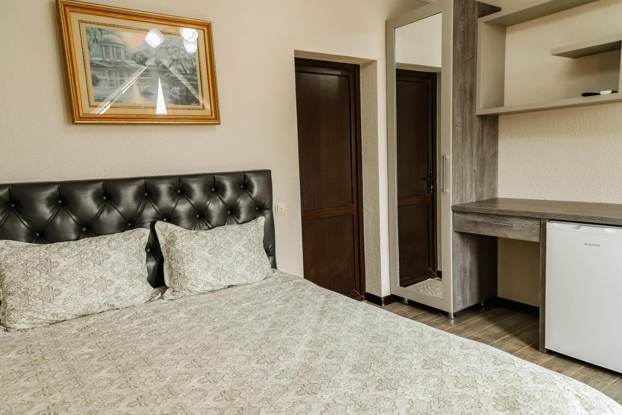 Hotel Konus Falesti ภายนอก รูปภาพ